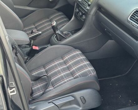 Чорний Фольксваген Гольф, об'ємом двигуна 2 л та пробігом 210 тис. км за 10999 $, фото 9 на Automoto.ua