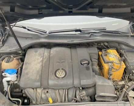 Черный Фольксваген Гольф, объемом двигателя 2.48 л и пробегом 383 тыс. км за 7200 $, фото 11 на Automoto.ua