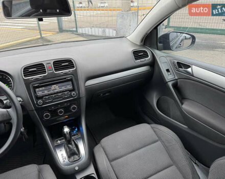 Чорний Фольксваген Гольф, об'ємом двигуна 2.48 л та пробігом 383 тис. км за 8190 $, фото 25 на Automoto.ua