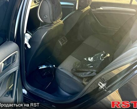 Черный Фольксваген Гольф, объемом двигателя 2 л и пробегом 361 тыс. км за 9600 $, фото 9 на Automoto.ua