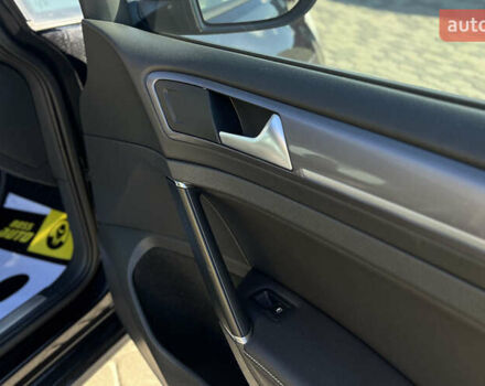 Черный Фольксваген Гольф, объемом двигателя 1.4 л и пробегом 179 тыс. км за 15300 $, фото 23 на Automoto.ua