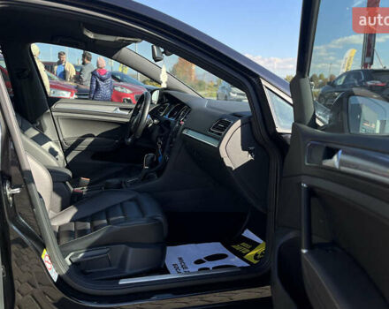 Черный Фольксваген Гольф, объемом двигателя 1.4 л и пробегом 179 тыс. км за 15300 $, фото 22 на Automoto.ua