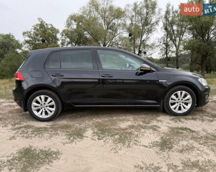 Черный Фольксваген Гольф, объемом двигателя 1.6 л и пробегом 248 тыс. км за 8700 $, фото 10 на Automoto.ua