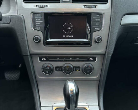 Черный Фольксваген Гольф, объемом двигателя 1.6 л и пробегом 299 тыс. км за 11500 $, фото 25 на Automoto.ua