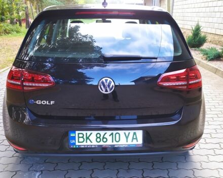 Черный Фольксваген Гольф, объемом двигателя 0 л и пробегом 112 тыс. км за 9250 $, фото 5 на Automoto.ua