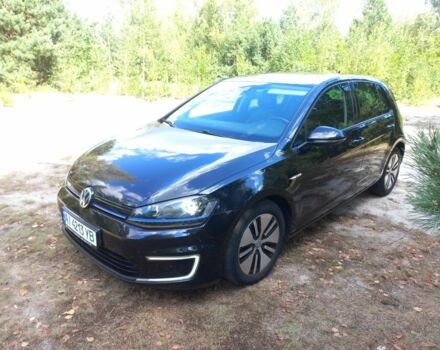 Черный Фольксваген Гольф, объемом двигателя 0 л и пробегом 126 тыс. км за 8900 $, фото 2 на Automoto.ua