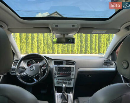 Черный Фольксваген Гольф, объемом двигателя 1.4 л и пробегом 203 тыс. км за 12200 $, фото 60 на Automoto.ua