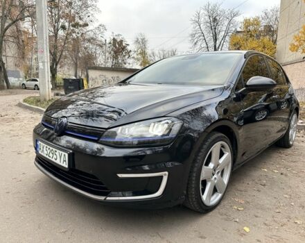 Черный Фольксваген Гольф, объемом двигателя 0 л и пробегом 105 тыс. км за 9600 $, фото 2 на Automoto.ua