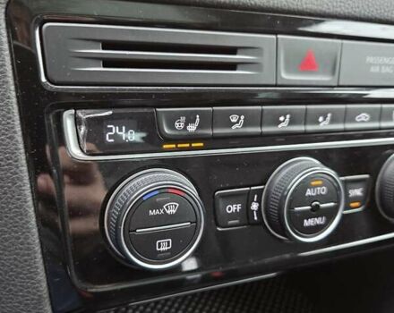 Черный Фольксваген Гольф, объемом двигателя 1.97 л и пробегом 284 тыс. км за 12500 $, фото 8 на Automoto.ua