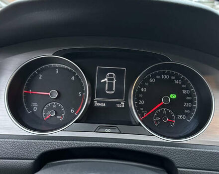 Черный Фольксваген Гольф, объемом двигателя 1.6 л и пробегом 299 тыс. км за 11500 $, фото 26 на Automoto.ua