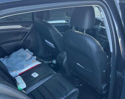 Черный Фольксваген Гольф, объемом двигателя 0 л и пробегом 221 тыс. км за 7500 $, фото 11 на Automoto.ua