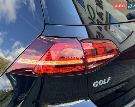 Черный Фольксваген Гольф, объемом двигателя 1.4 л и пробегом 203 тыс. км за 12200 $, фото 19 на Automoto.ua