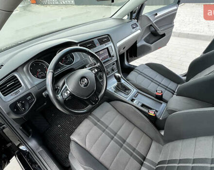 Черный Фольксваген Гольф, объемом двигателя 1.6 л и пробегом 258 тыс. км за 10300 $, фото 70 на Automoto.ua