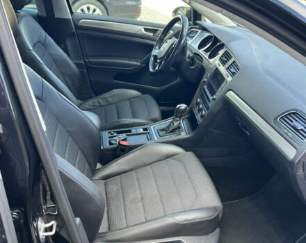 Черный Фольксваген Гольф, объемом двигателя 1.4 л и пробегом 203 тыс. км за 12200 $, фото 56 на Automoto.ua