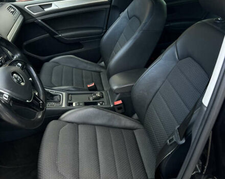 Черный Фольксваген Гольф, объемом двигателя 1.4 л и пробегом 203 тыс. км за 12200 $, фото 43 на Automoto.ua