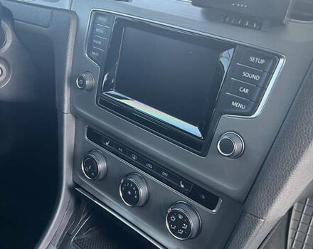 Чорний Фольксваген Гольф, об'ємом двигуна 1.6 л та пробігом 240 тис. км за 11600 $, фото 18 на Automoto.ua