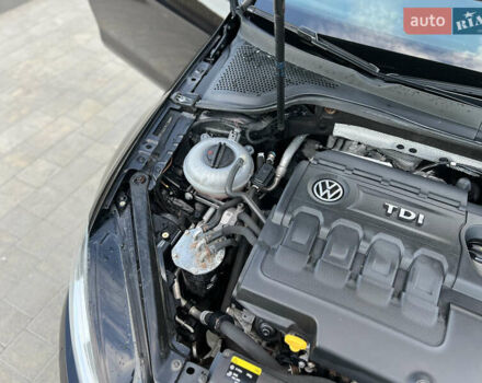 Черный Фольксваген Гольф, объемом двигателя 1.6 л и пробегом 258 тыс. км за 10300 $, фото 77 на Automoto.ua