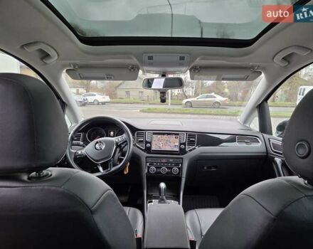 Черный Фольксваген Гольф, объемом двигателя 1.97 л и пробегом 284 тыс. км за 12500 $, фото 5 на Automoto.ua