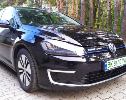 Черный Фольксваген Гольф, объемом двигателя 0 л и пробегом 112 тыс. км за 9250 $, фото 4 на Automoto.ua