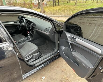 Черный Фольксваген Гольф, объемом двигателя 0 л и пробегом 105 тыс. км за 9600 $, фото 13 на Automoto.ua