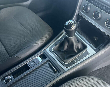 Чорний Фольксваген Гольф, об'ємом двигуна 1.6 л та пробігом 240 тис. км за 11600 $, фото 19 на Automoto.ua