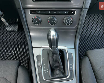 Черный Фольксваген Гольф, объемом двигателя 1.6 л и пробегом 258 тыс. км за 10300 $, фото 66 на Automoto.ua