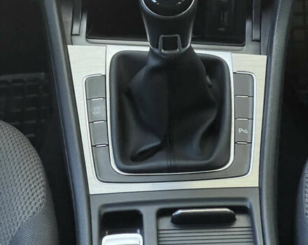 Чорний Фольксваген Гольф, об'ємом двигуна 1.6 л та пробігом 240 тис. км за 11600 $, фото 20 на Automoto.ua