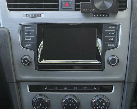 Чорний Фольксваген Гольф, об'ємом двигуна 1.6 л та пробігом 240 тис. км за 11600 $, фото 21 на Automoto.ua