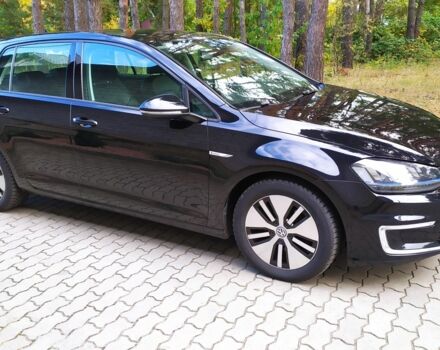 Черный Фольксваген Гольф, объемом двигателя 0 л и пробегом 112 тыс. км за 9250 $, фото 2 на Automoto.ua