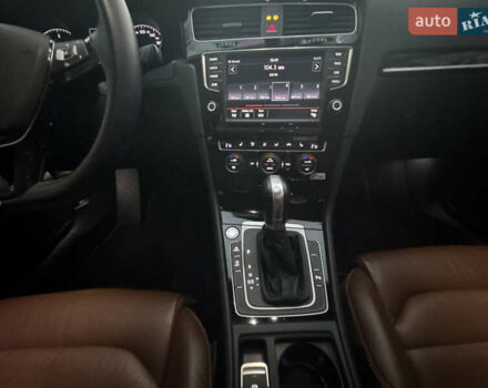 Чорний Фольксваген Гольф, об'ємом двигуна 1.97 л та пробігом 74 тис. км за 16700 $, фото 5 на Automoto.ua