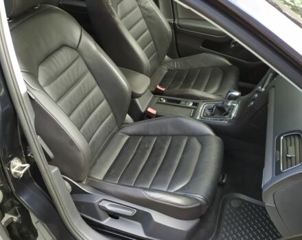 Черный Фольксваген Гольф, объемом двигателя 0 л и пробегом 112 тыс. км за 9250 $, фото 7 на Automoto.ua