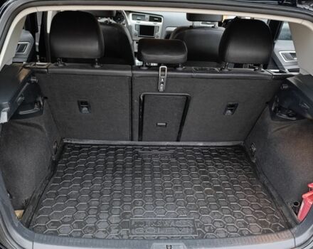 Черный Фольксваген Гольф, объемом двигателя 2 л и пробегом 185 тыс. км за 13700 $, фото 6 на Automoto.ua