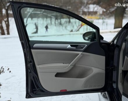 Черный Фольксваген Гольф, объемом двигателя 1.8 л и пробегом 185 тыс. км за 11990 $, фото 7 на Automoto.ua