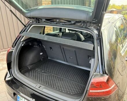 Черный Фольксваген Гольф, объемом двигателя 0 л и пробегом 111 тыс. км за 10700 $, фото 22 на Automoto.ua