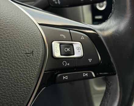 Черный Фольксваген Гольф, объемом двигателя 1.97 л и пробегом 145 тыс. км за 17000 $, фото 17 на Automoto.ua