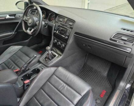 Черный Фольксваген Гольф, объемом двигателя 2 л и пробегом 122 тыс. км за 4000 $, фото 11 на Automoto.ua