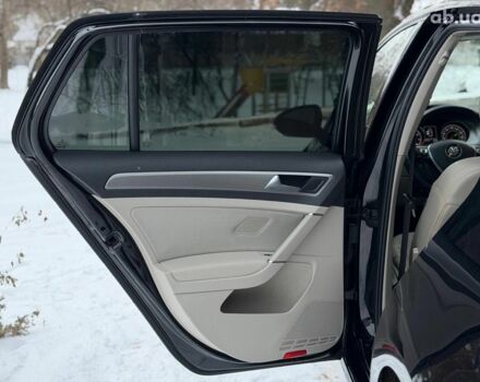 Черный Фольксваген Гольф, объемом двигателя 1.8 л и пробегом 185 тыс. км за 11990 $, фото 8 на Automoto.ua