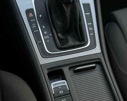 Черный Фольксваген Гольф, объемом двигателя 1.97 л и пробегом 145 тыс. км за 17000 $, фото 20 на Automoto.ua