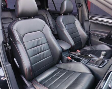 Чорний Фольксваген Гольф, об'ємом двигуна 2 л та пробігом 153 тис. км за 12900 $, фото 10 на Automoto.ua