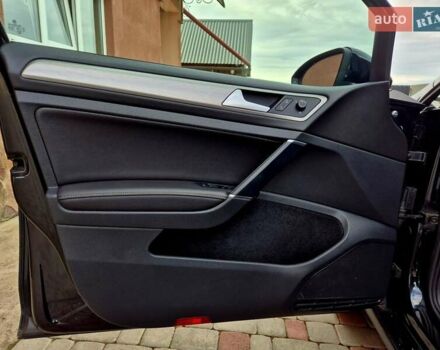 Черный Фольксваген Гольф, объемом двигателя 1.97 л и пробегом 253 тыс. км за 15500 $, фото 45 на Automoto.ua