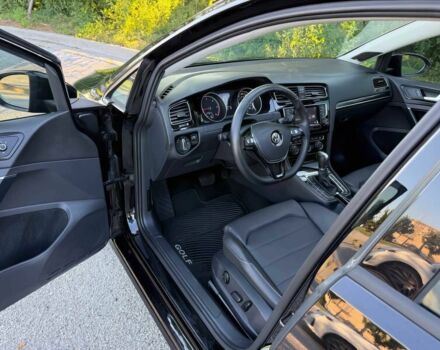 Черный Фольксваген Гольф, объемом двигателя 2 л и пробегом 72 тыс. км за 2400 $, фото 8 на Automoto.ua