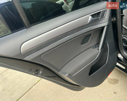 Черный Фольксваген Гольф, объемом двигателя 1.6 л и пробегом 274 тыс. км за 9950 $, фото 13 на Automoto.ua