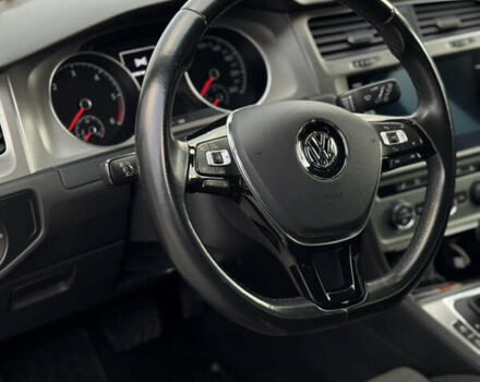 Черный Фольксваген Гольф, объемом двигателя 1.97 л и пробегом 145 тыс. км за 17000 $, фото 15 на Automoto.ua