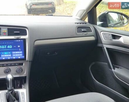 Черный Фольксваген Гольф, объемом двигателя 1.8 л и пробегом 169 тыс. км за 11800 $, фото 13 на Automoto.ua