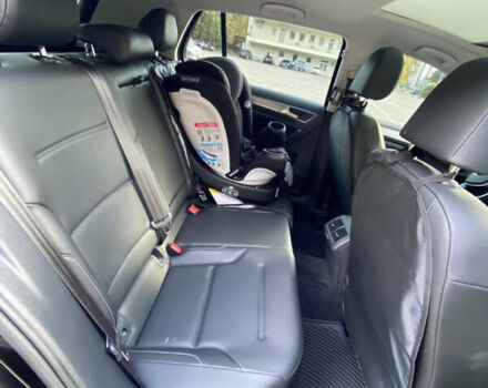 Черный Фольксваген Гольф, объемом двигателя 0 л и пробегом 138 тыс. км за 14500 $, фото 6 на Automoto.ua