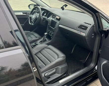 Черный Фольксваген Гольф, объемом двигателя 0 л и пробегом 39 тыс. км за 11500 $, фото 5 на Automoto.ua