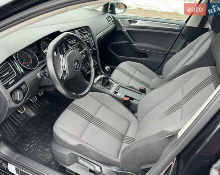 Чорний Фольксваген Гольф, об'ємом двигуна 1.6 л та пробігом 207 тис. км за 13850 $, фото 7 на Automoto.ua