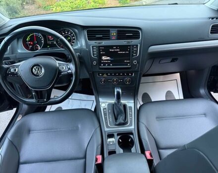 Чорний Фольксваген Гольф, об'ємом двигуна 0 л та пробігом 76 тис. км за 8000 $, фото 7 на Automoto.ua