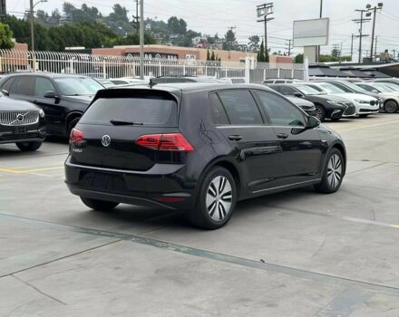 Черный Фольксваген Гольф, объемом двигателя 0 л и пробегом 76 тыс. км за 8300 $, фото 3 на Automoto.ua