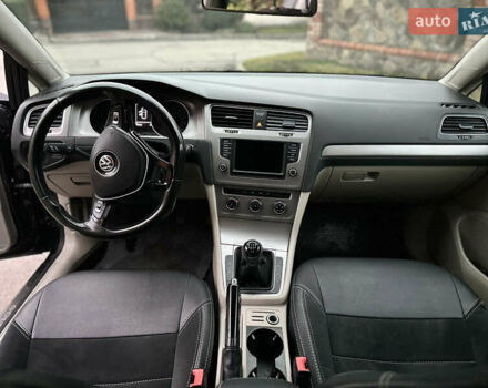 Черный Фольксваген Гольф, объемом двигателя 2 л и пробегом 145 тыс. км за 10950 $, фото 35 на Automoto.ua